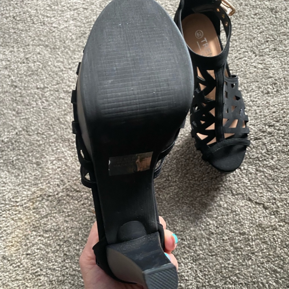 Heels never worn